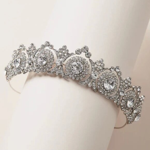 🎀 New Grace Vintage Tiara🎀 - Picture 3 of 5